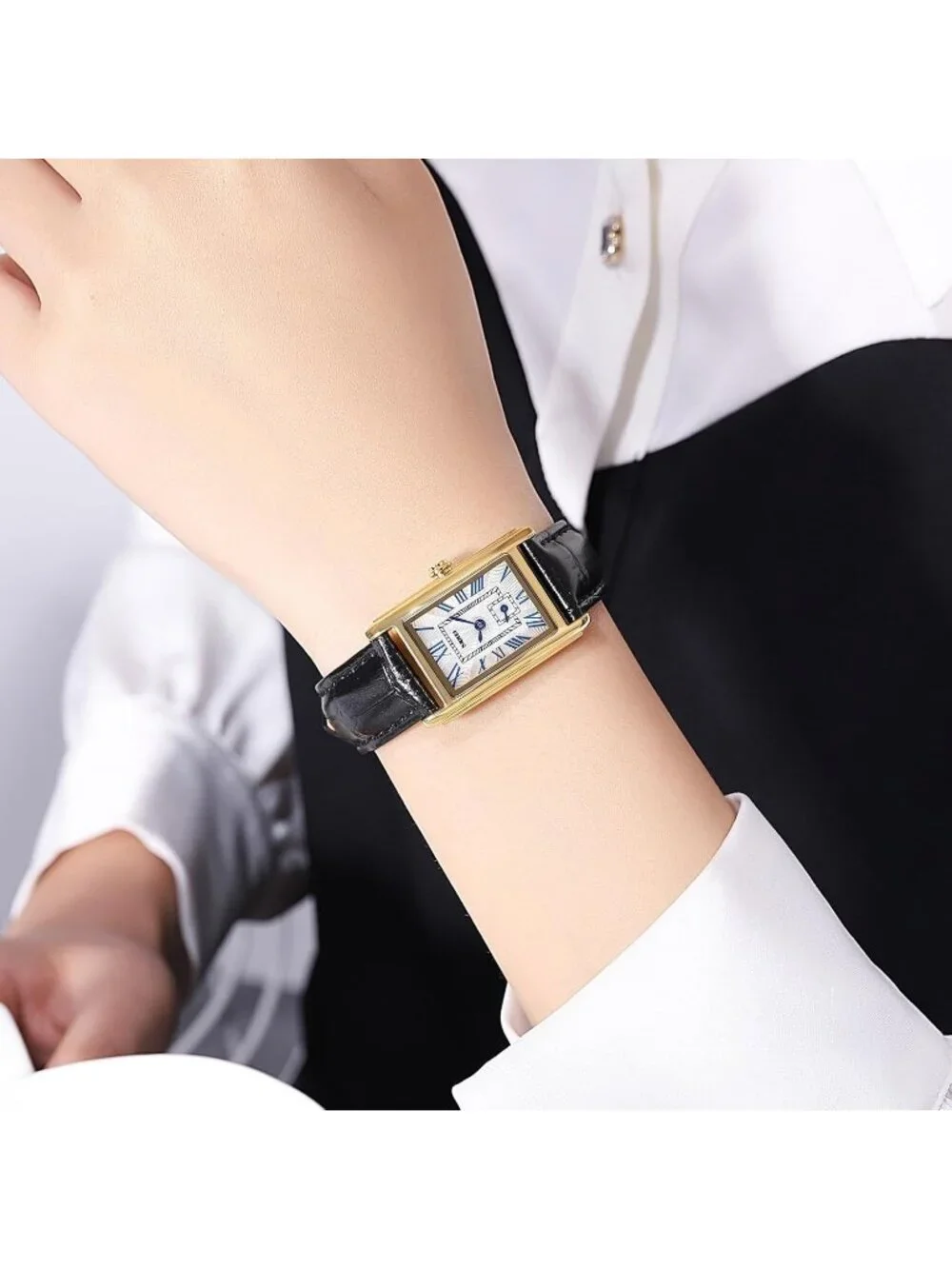 Women's Black And Gold Analog Ultra-Thin Rectangle Vintage Square Wrist Watch
